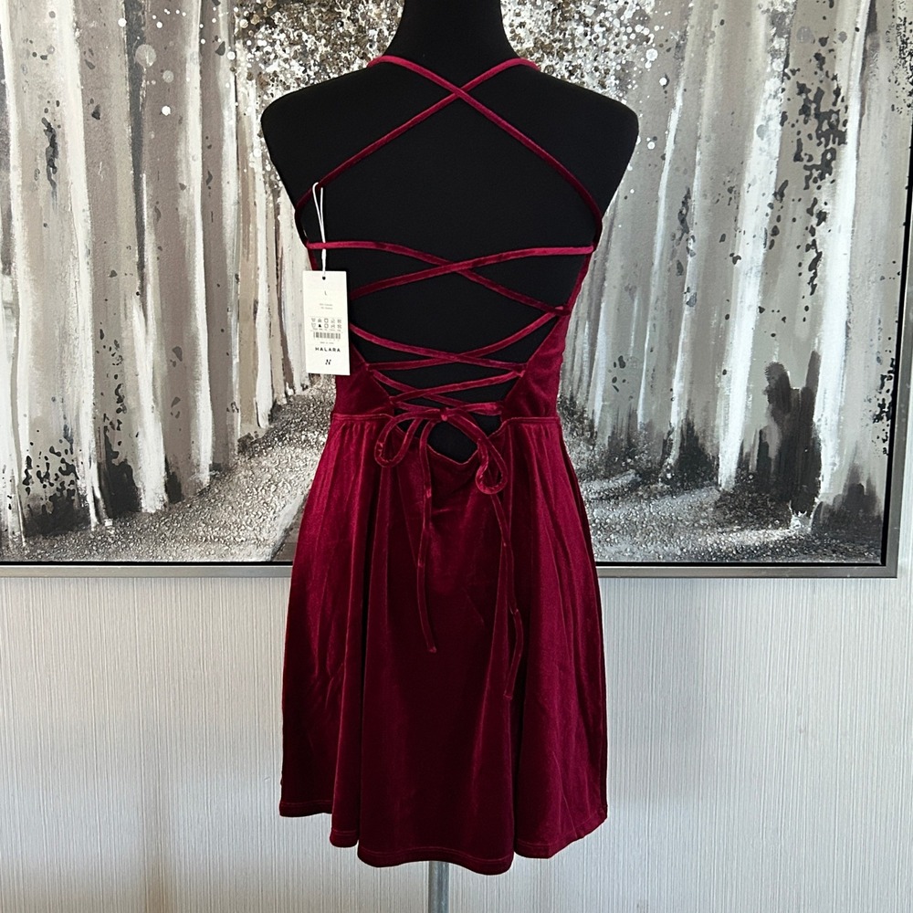 NWT Halara Women's Burgundy Red Velvet Skater Mini Dress - Size Large - Picture 4 of 5